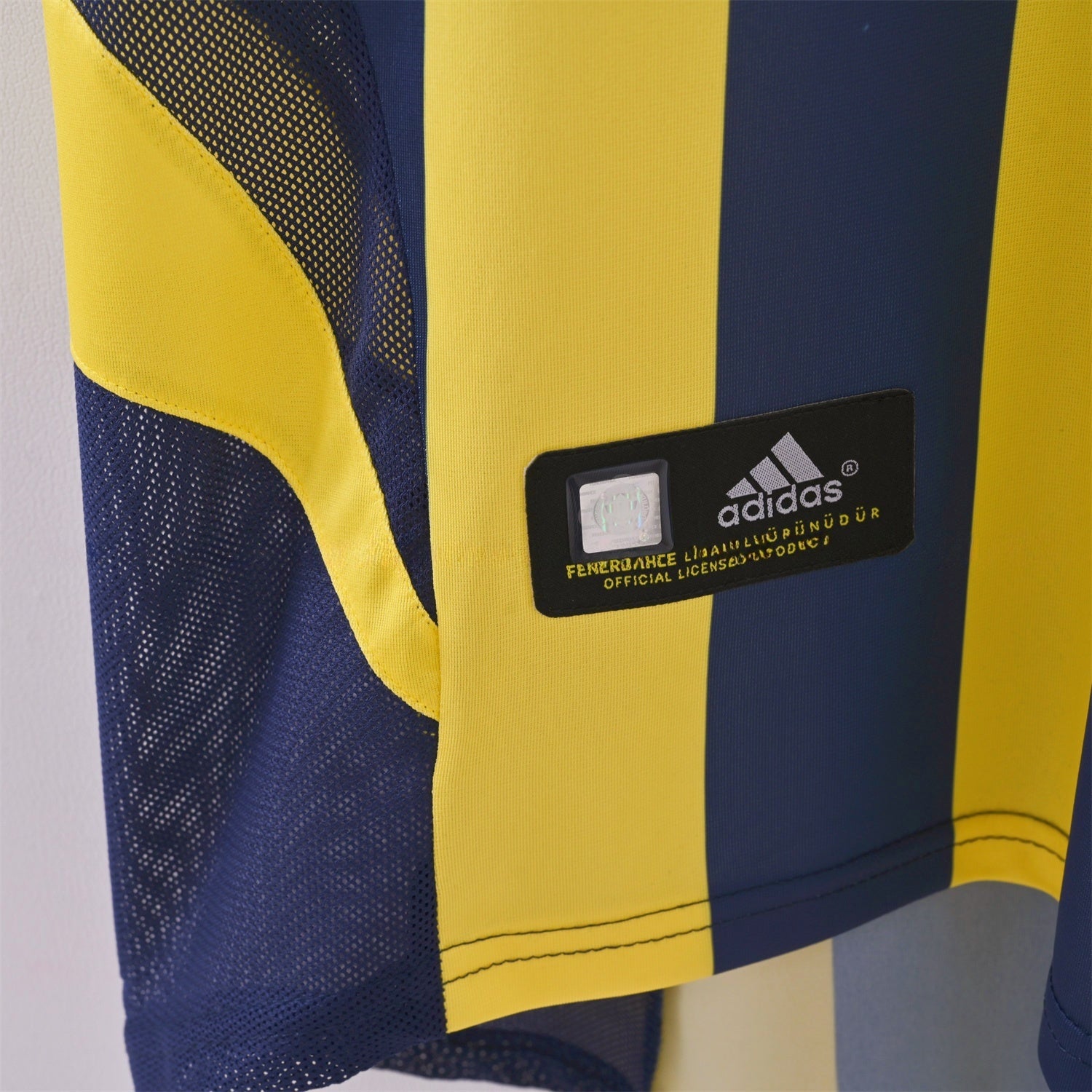 Fenerbahçe 2005/06 Home Retro Jersey