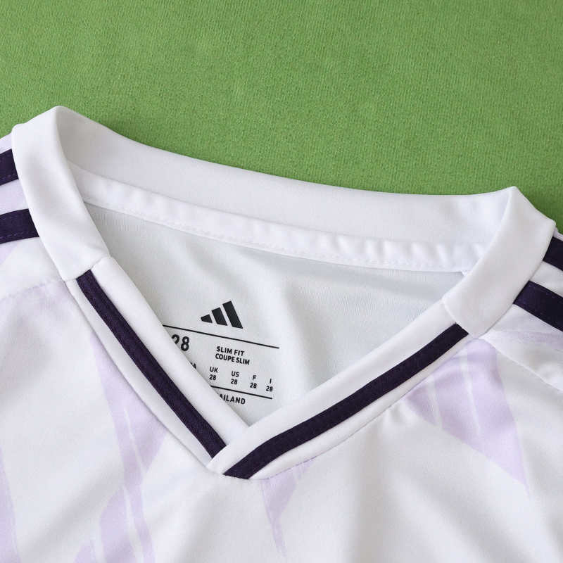 Kids Manchester United Away Kit 2025/26