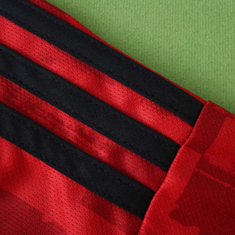 Manchester United Home Jersey 2025/26 - Long Sleeve